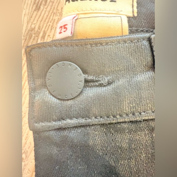 L’Agence Ginny High-Waisted Coated Jeans with Back Gold Zipper Detail NEW - Picture 8 of 16